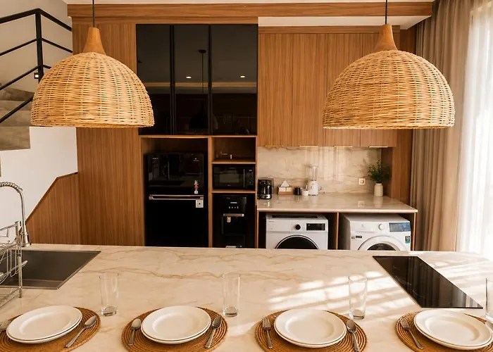 Azora Luxury 3 Bedroom In Canggu