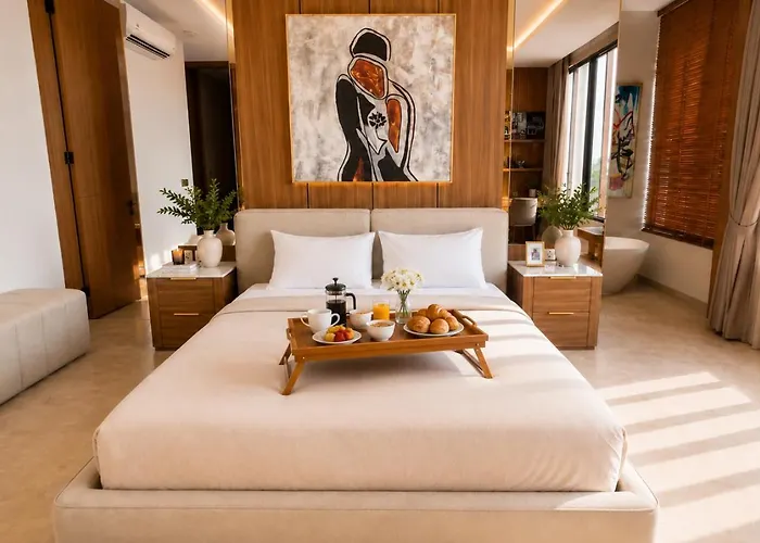 Azora Luxury 3 Bedroom In Vakantiehuis *
