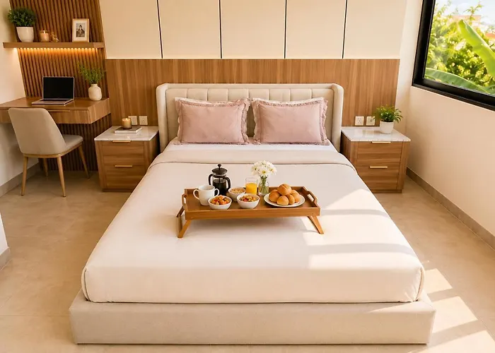 Azora Luxury 3 Bedroom In Vakantiehuis Canggu