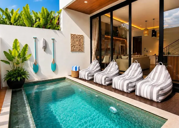 Azora Luxury 3 Bedroom In *