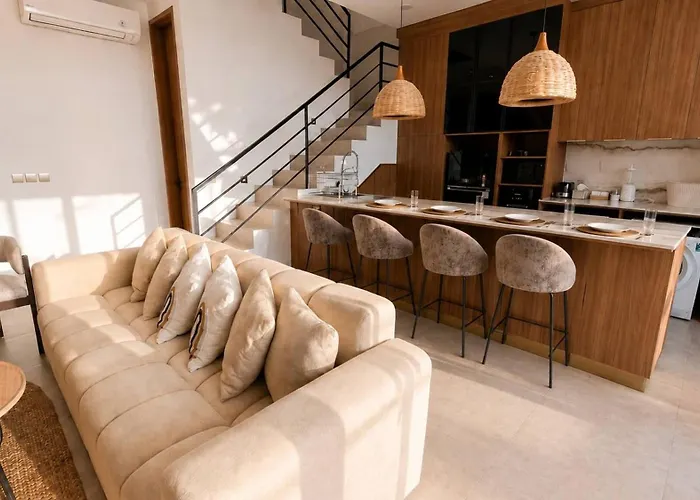 Azora Luxury 3 Bedroom In Vakantiehuis Canggu